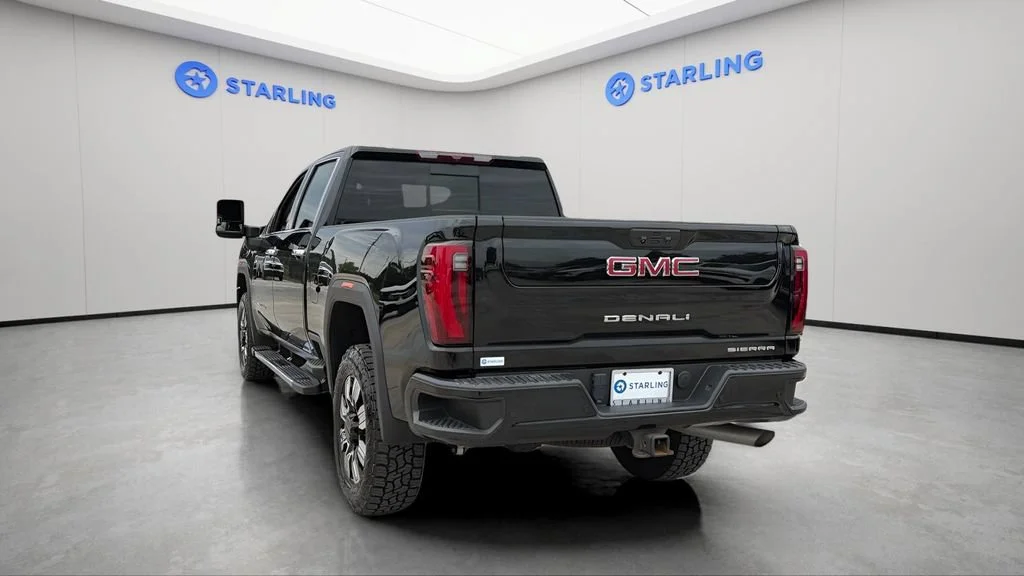 Used 2024 Onyx Black GMC Denali image 6