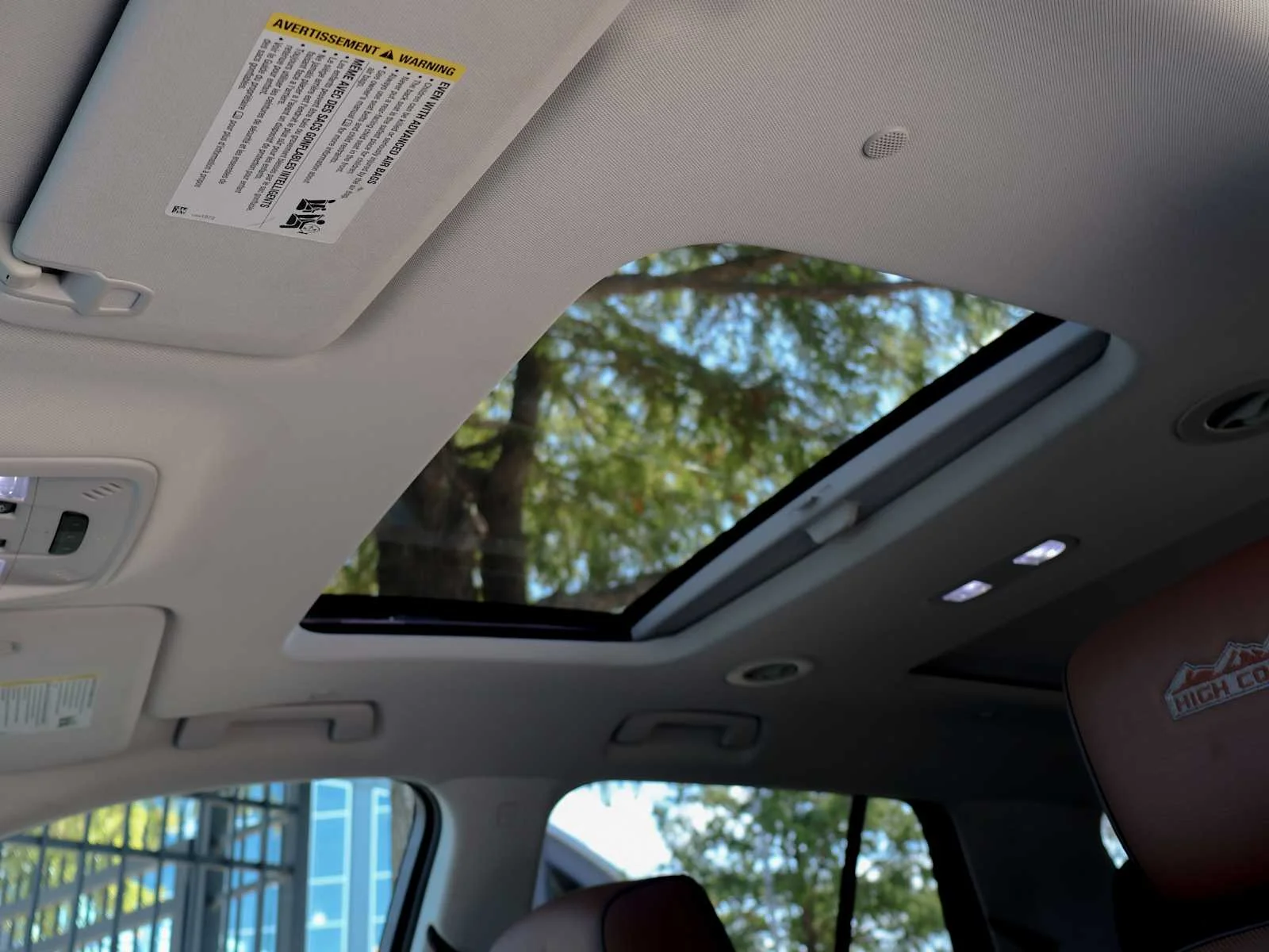 Used 2019 Summit White Chevrolet High Country image 22