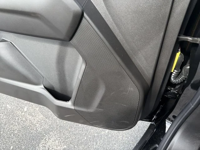 New 2026 Onyx Black GMC Elevation image 22