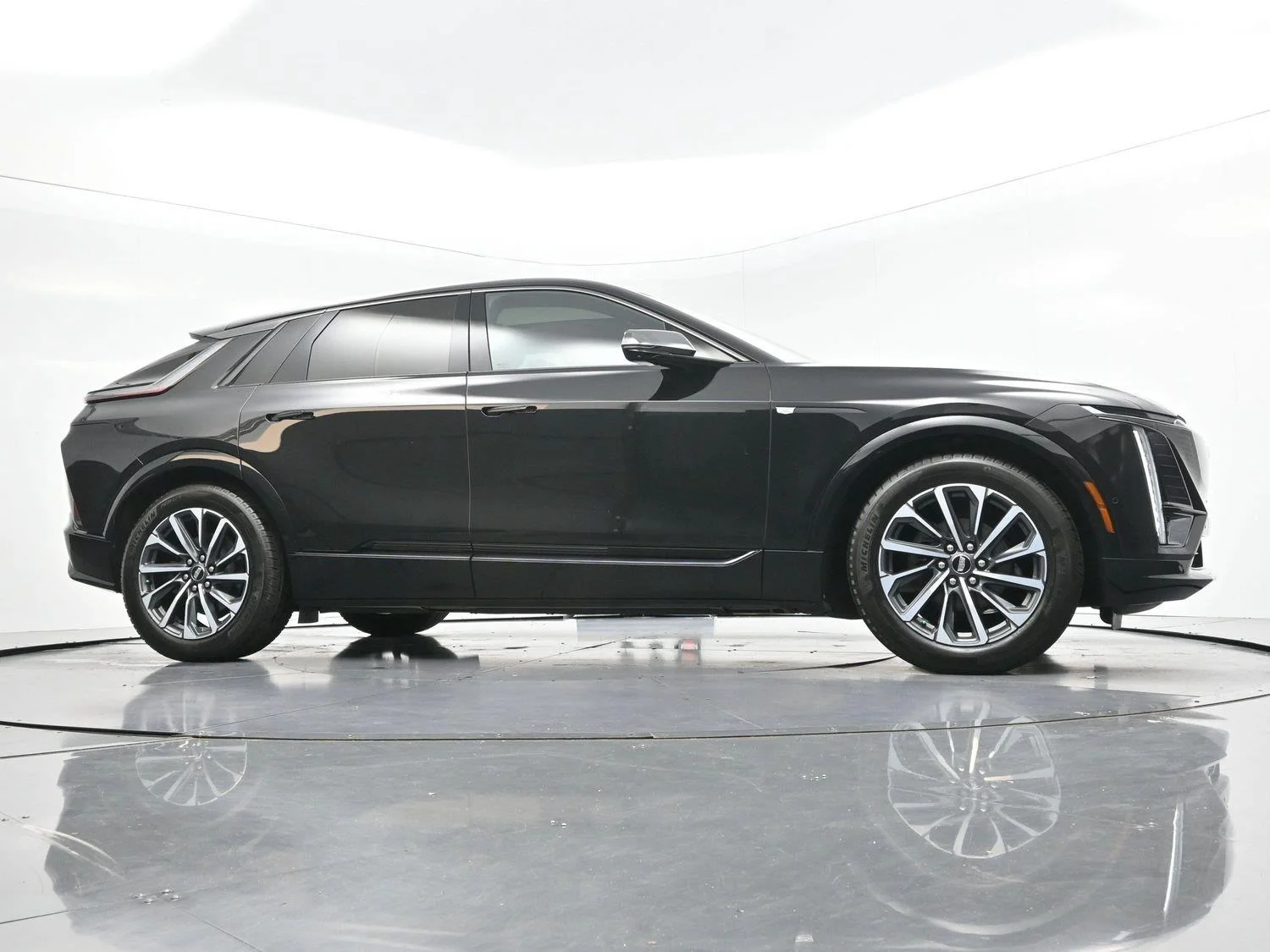 Used 2024 Stellar Black Metallic Cadillac Sport 1 image 40