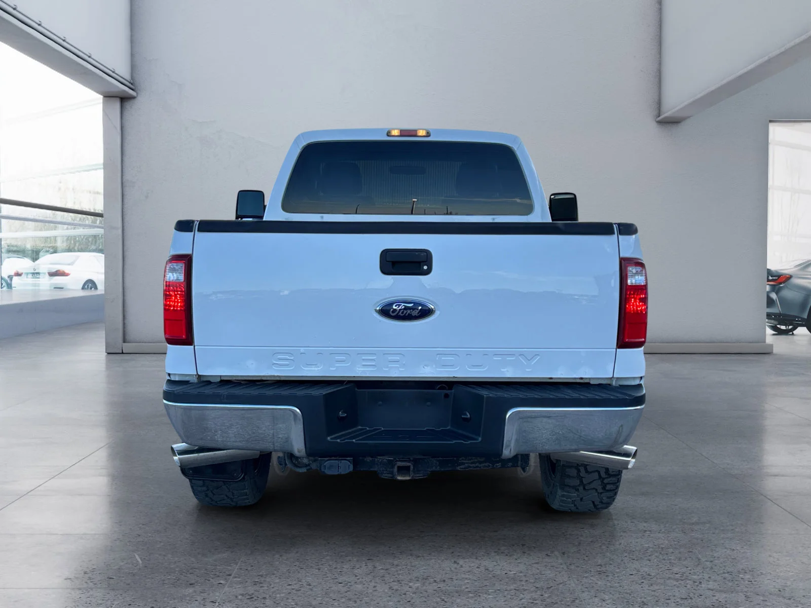 Used 2011 White Ford XL image 4