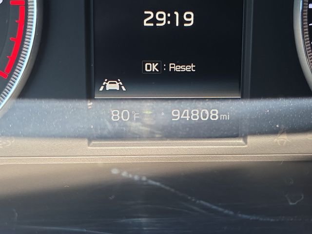 Used 2022 Gray Kia GT-Line image 6