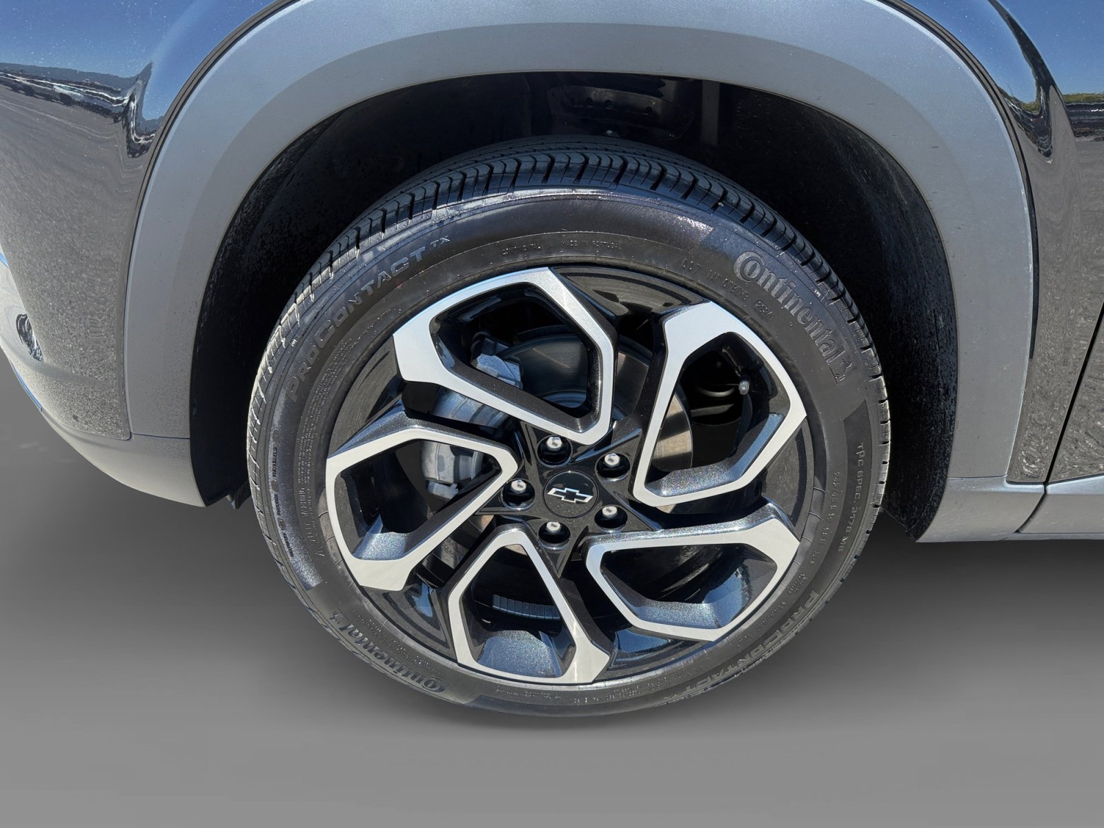 Used 2025 Mosaic Black Metallic Chevrolet 2RS image 9