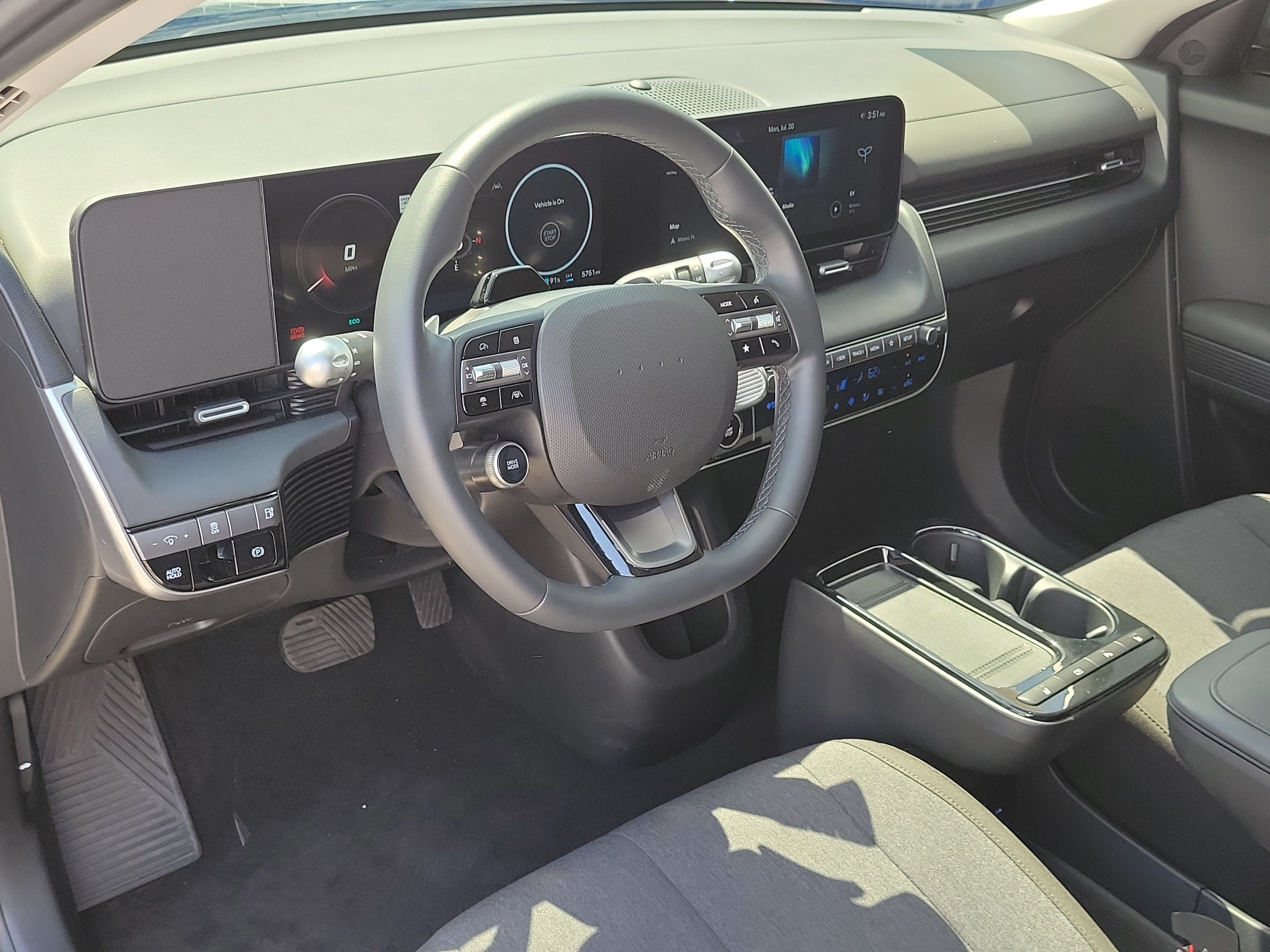 Used 2025 Teal Hyundai SE image 19