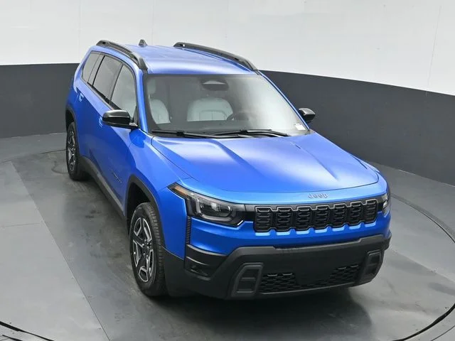 New 2026 Hydro Blue Pearl-Coat Exterior Paint Jeep Limited image 38