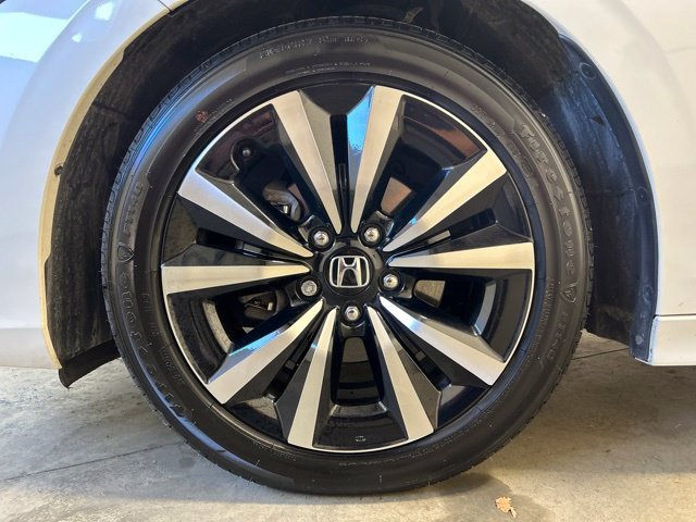 2024 Honda Civic EX - Photo 11