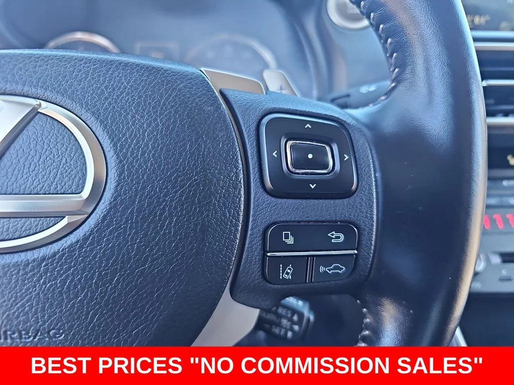 Used 2020 White Lexus 300 image 17