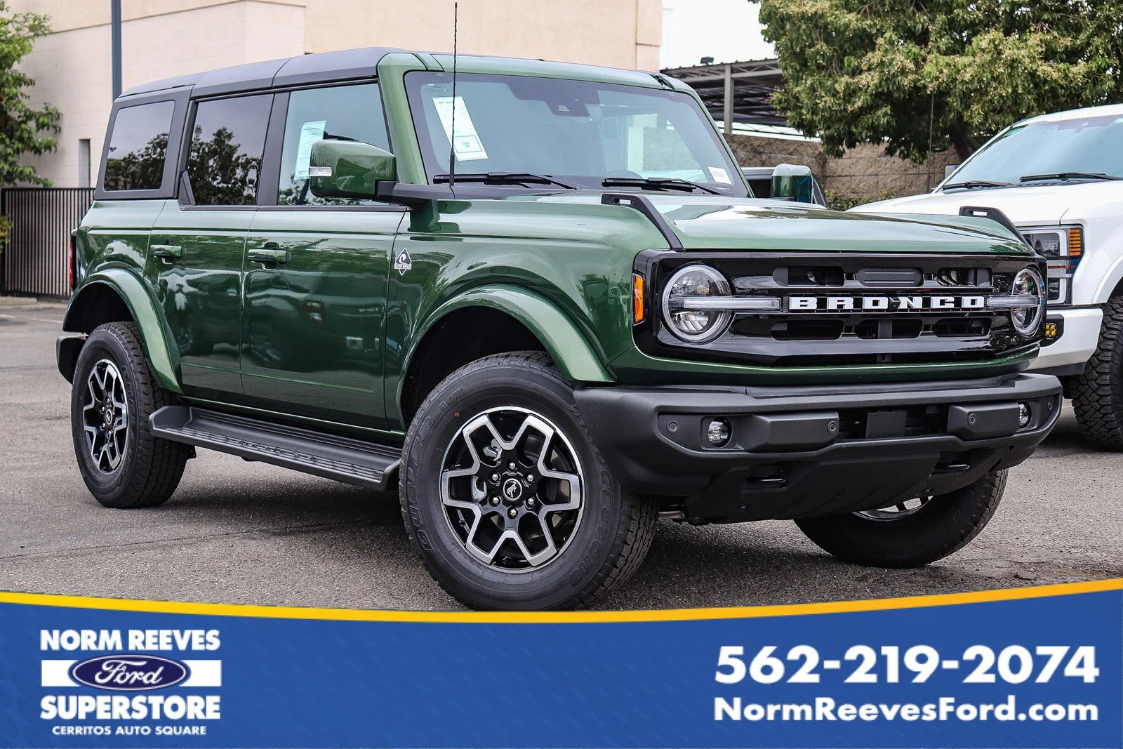 2025 Ford Bronco Outer Banks 4x4's photo