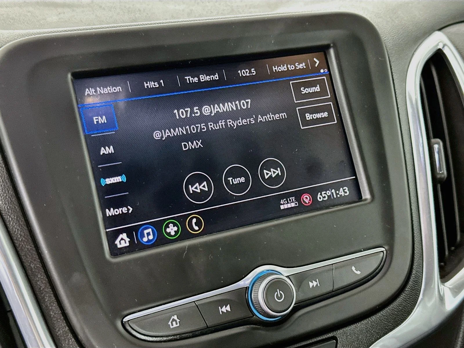 Used 2020 Silver Ice Metallic Chevrolet LT image 16