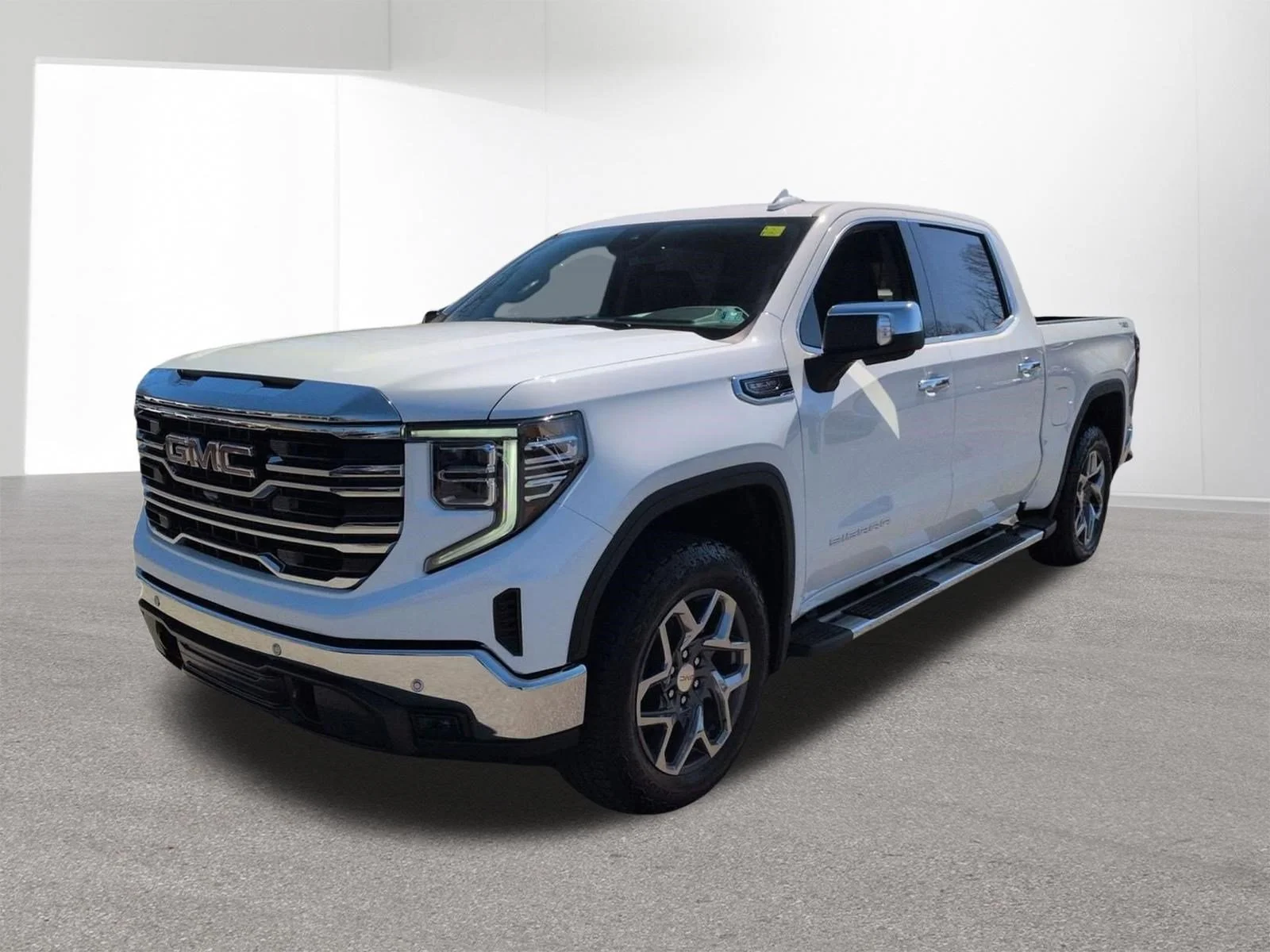 2026 GMC Sierra 4WD Crew Cab Short Box SLT's photo