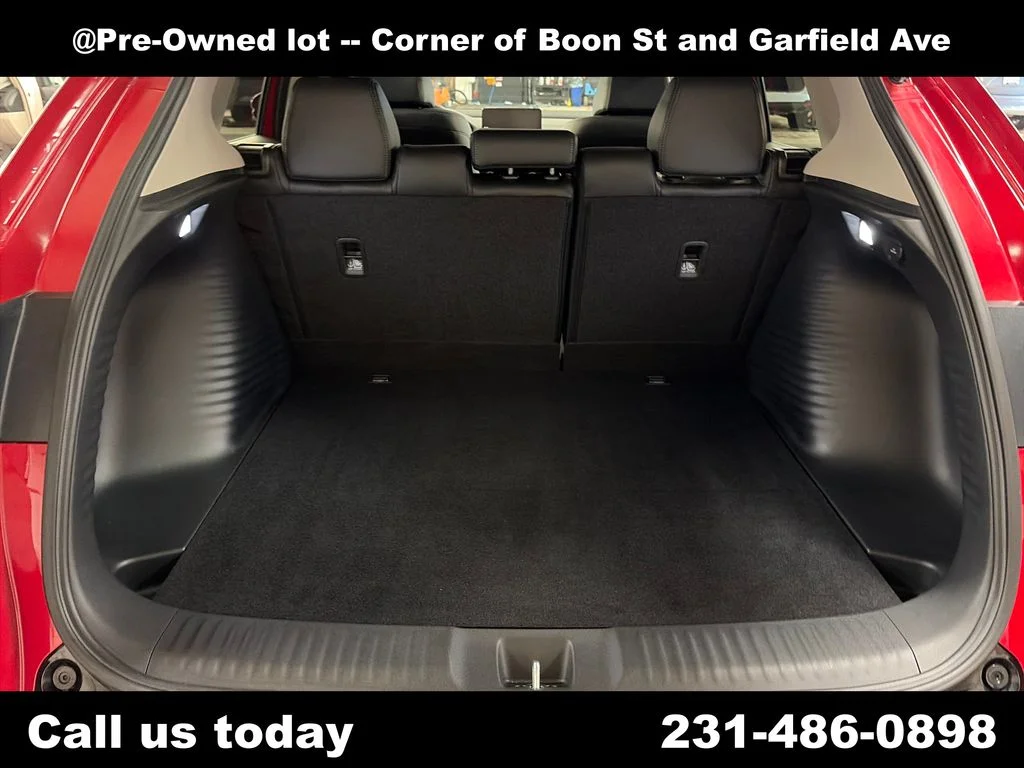 Used 2024  Honda EX-L image 21