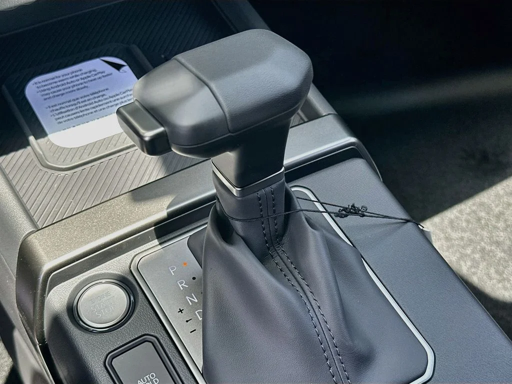 New 2027 Terrain Brown Kia X-Line S image 16