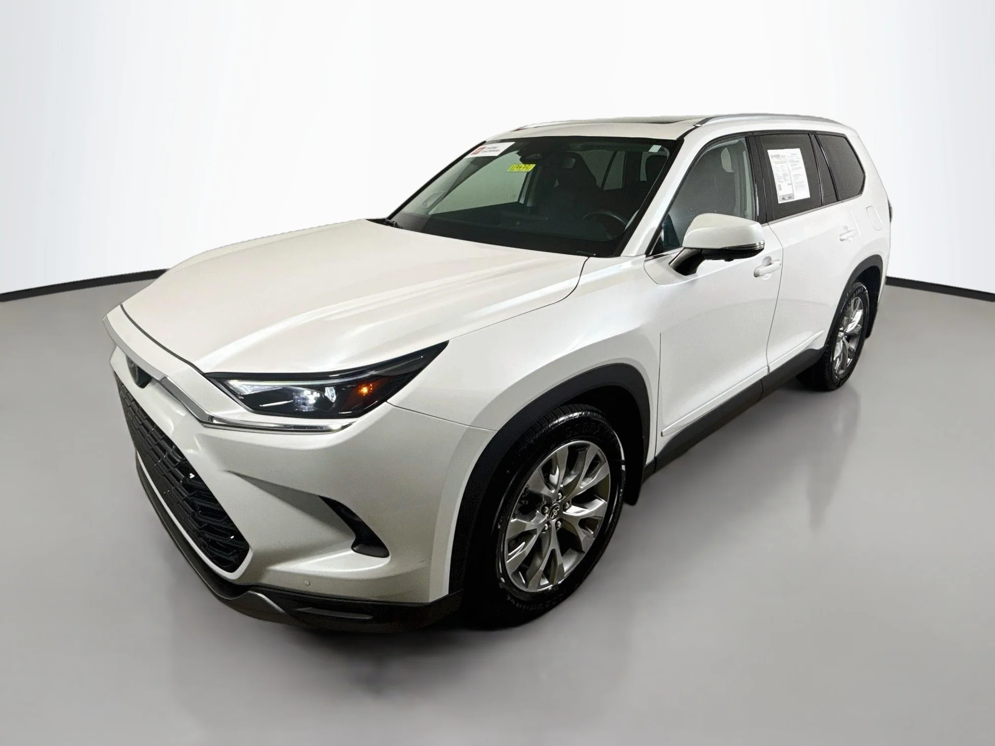 Certified Used 2024 Wind Chill Pearl Toyota Limited image 3