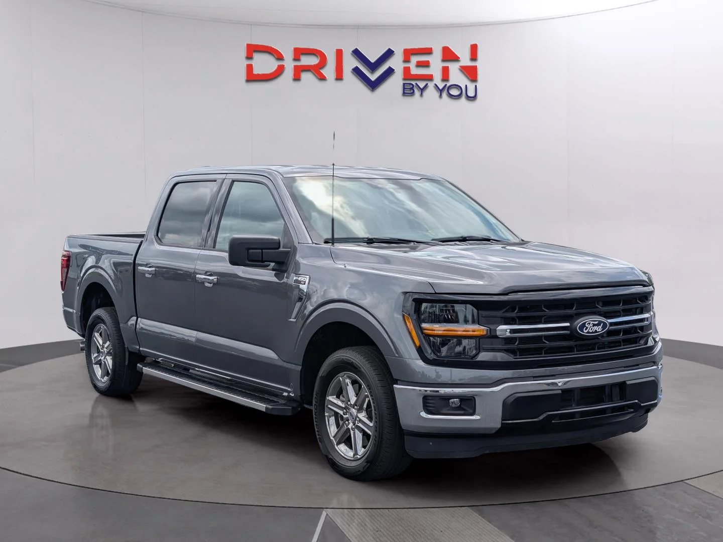 Used 2025 Carbonized Gray Ford XLT image 8