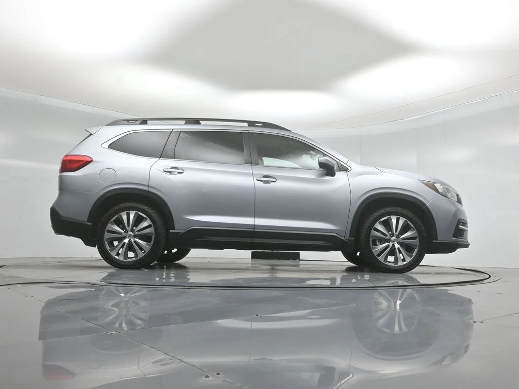 Used 2019 Silver Subaru Premium image 43