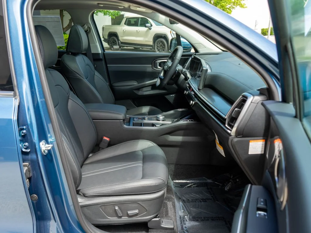 New 2026 Blue Kia EX image 10