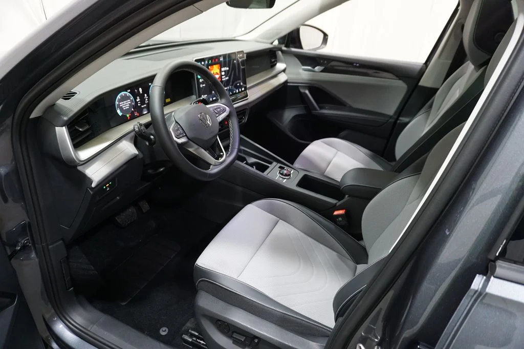 New 2026 Gray Volkswagen 2.0T SE image 9