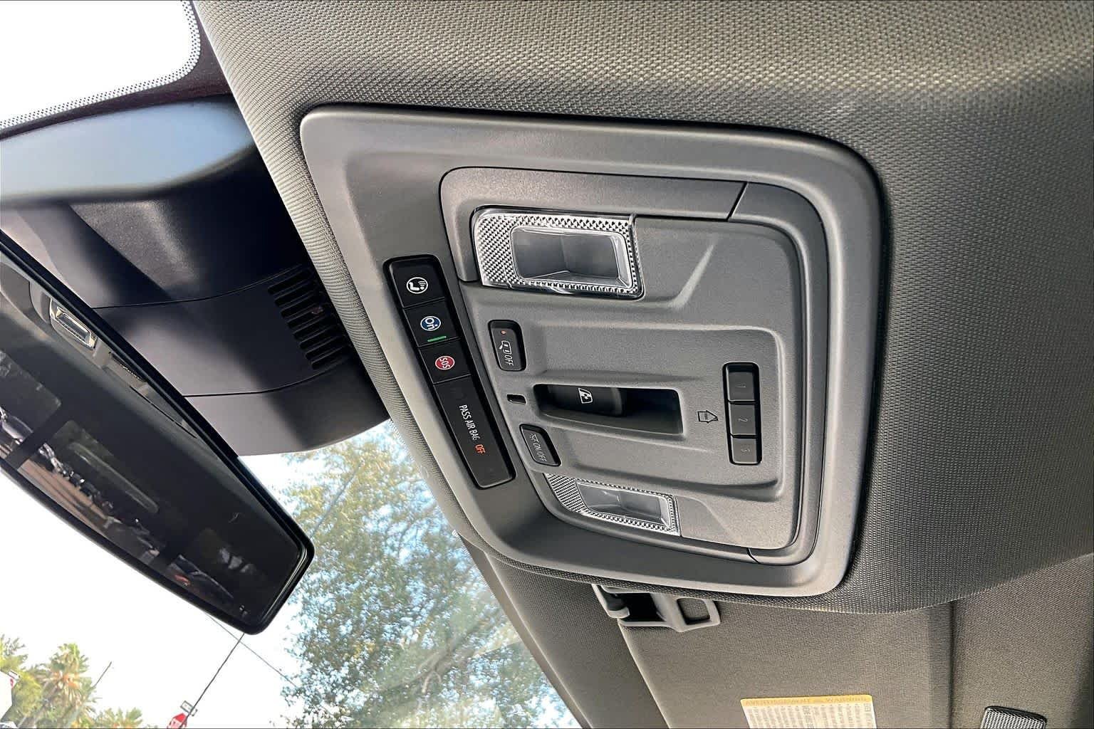 Used 2026 Summit White GMC Elevation image 32