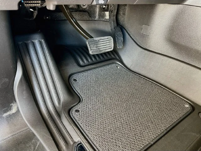 2026 GMC Sierra 1500 AT4 - Photo 14