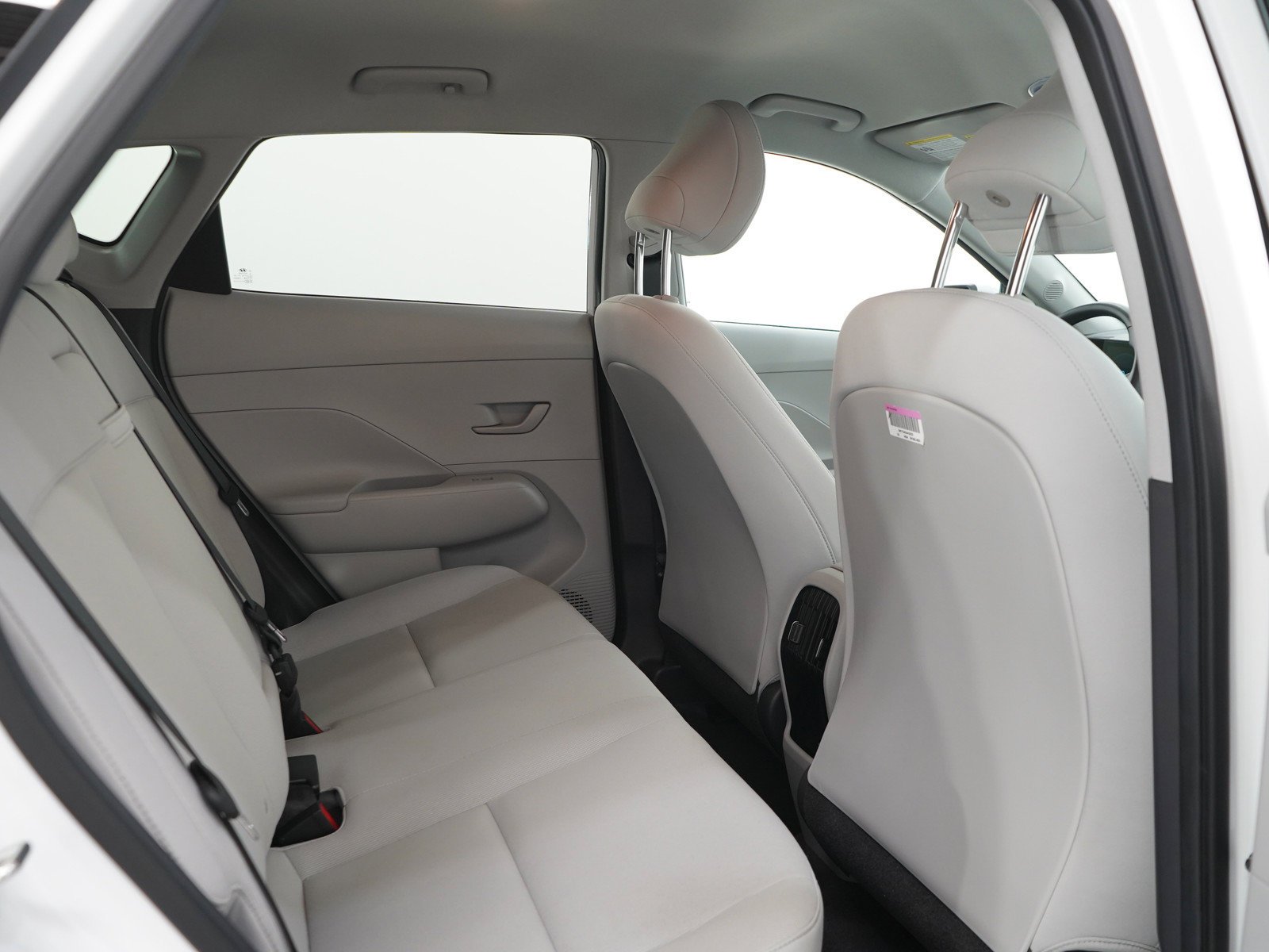 Certified Used 2024 Atlas White Hyundai SEL FWD image 7