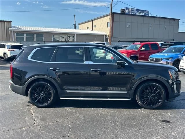 Used 2021 Black Kia SX image 14