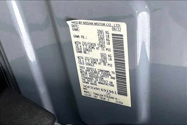 Used 2023 Gray Nissan SL image 16