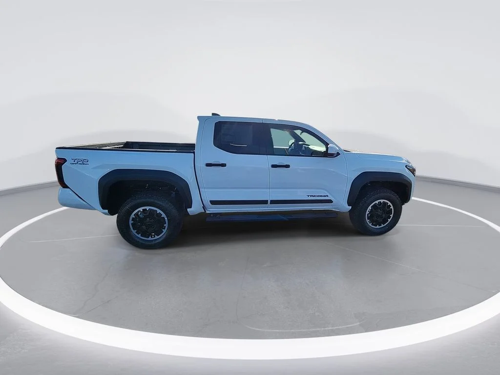 2026 Toyota Tacoma TRD Off Road - Photo 9