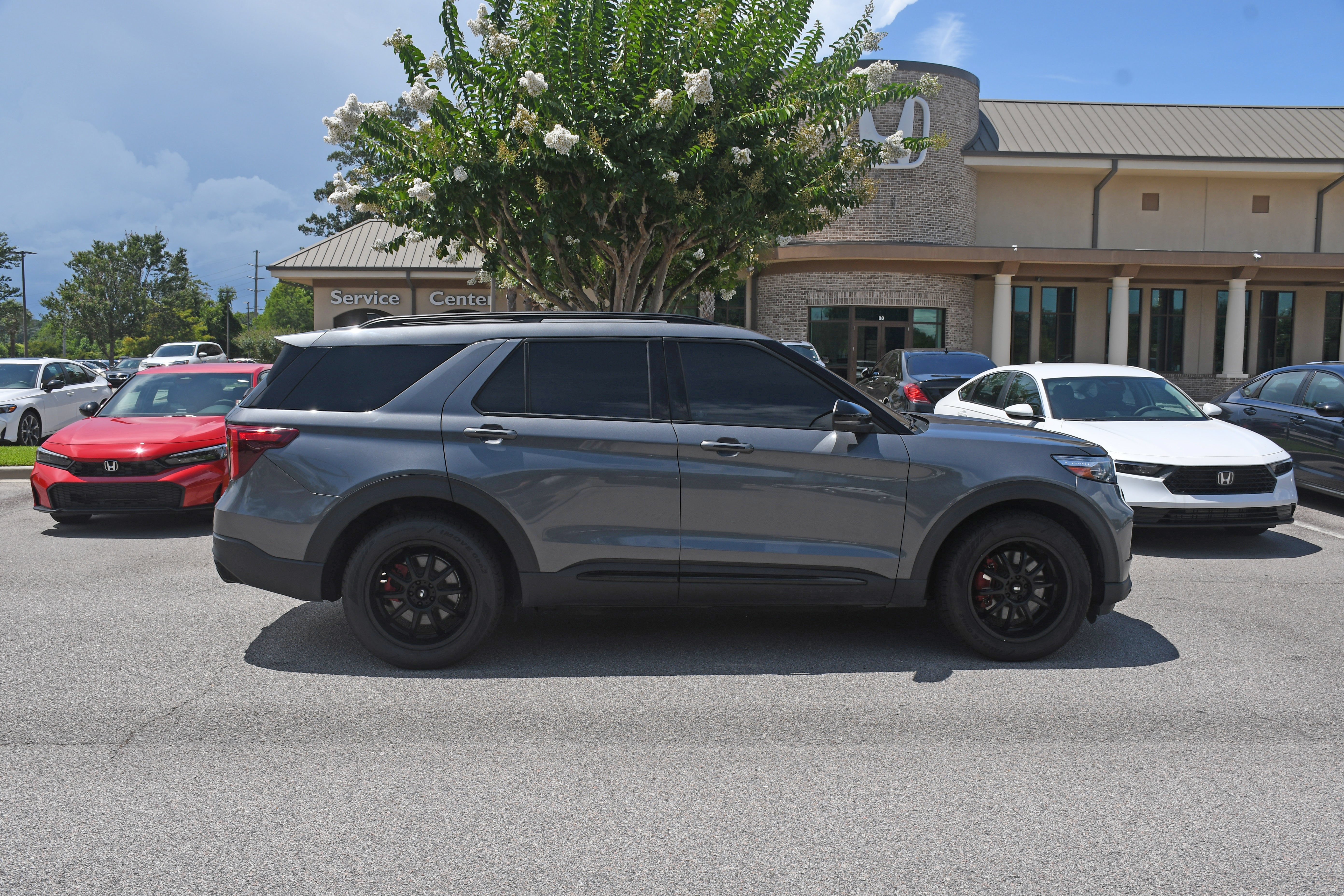 Used 2022 Gray Ford ST image 5