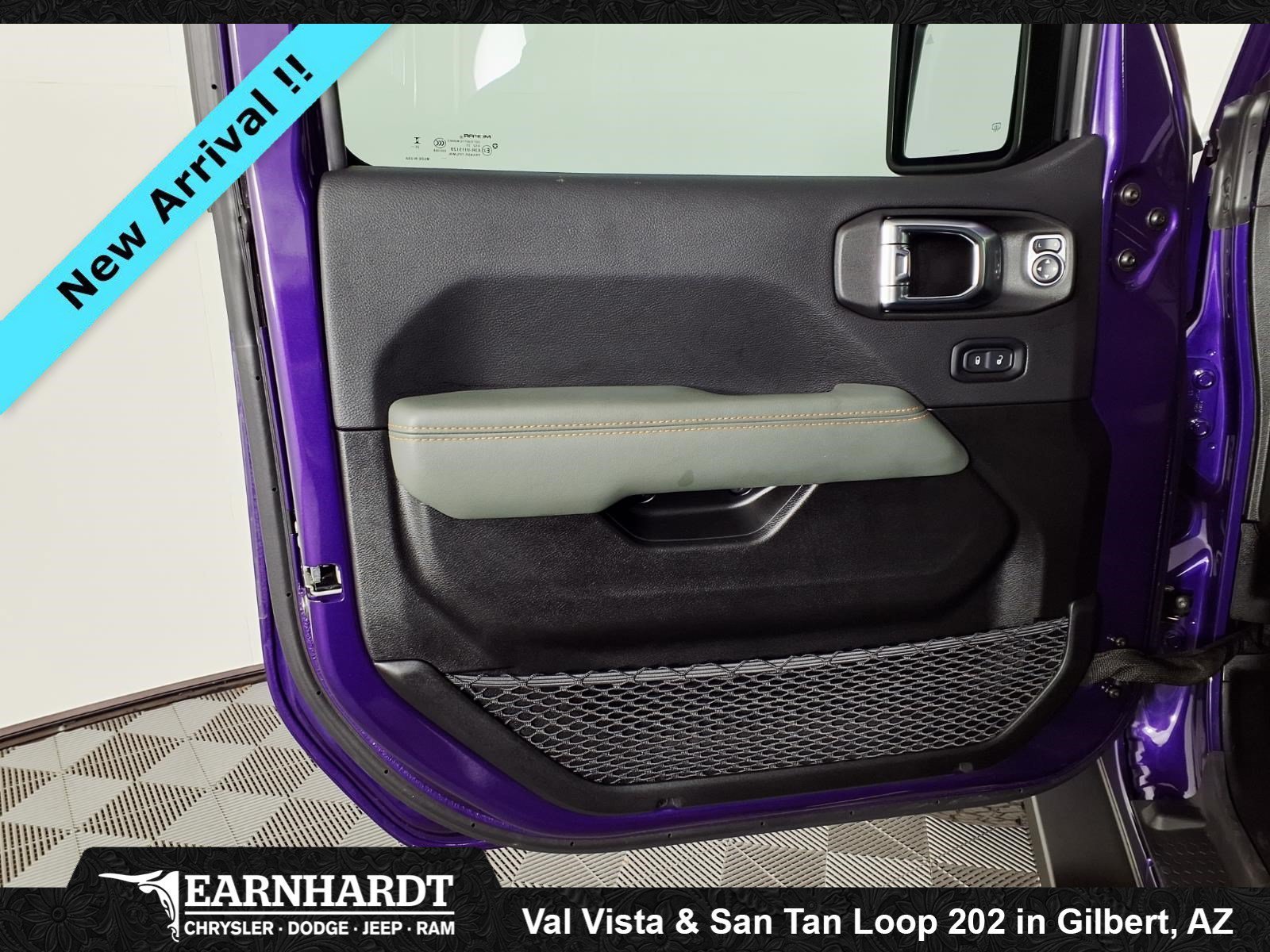 Used 2026 Reign Jeep Mojave X image 16