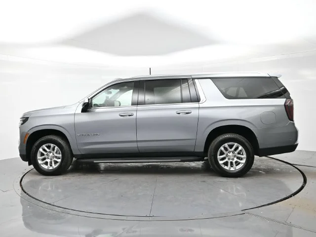 Used 2025 Sterling Gray Metallic Chevrolet LT image 4
