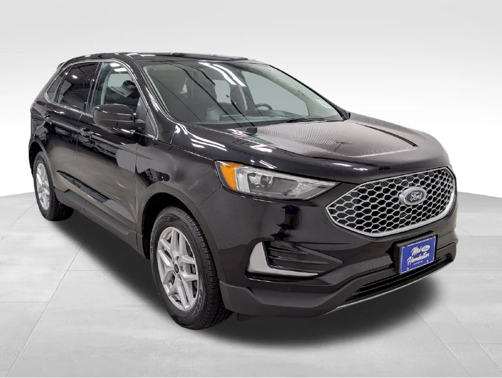 Certified Used 2024 Agate Black Metallic Ford SEL image 18