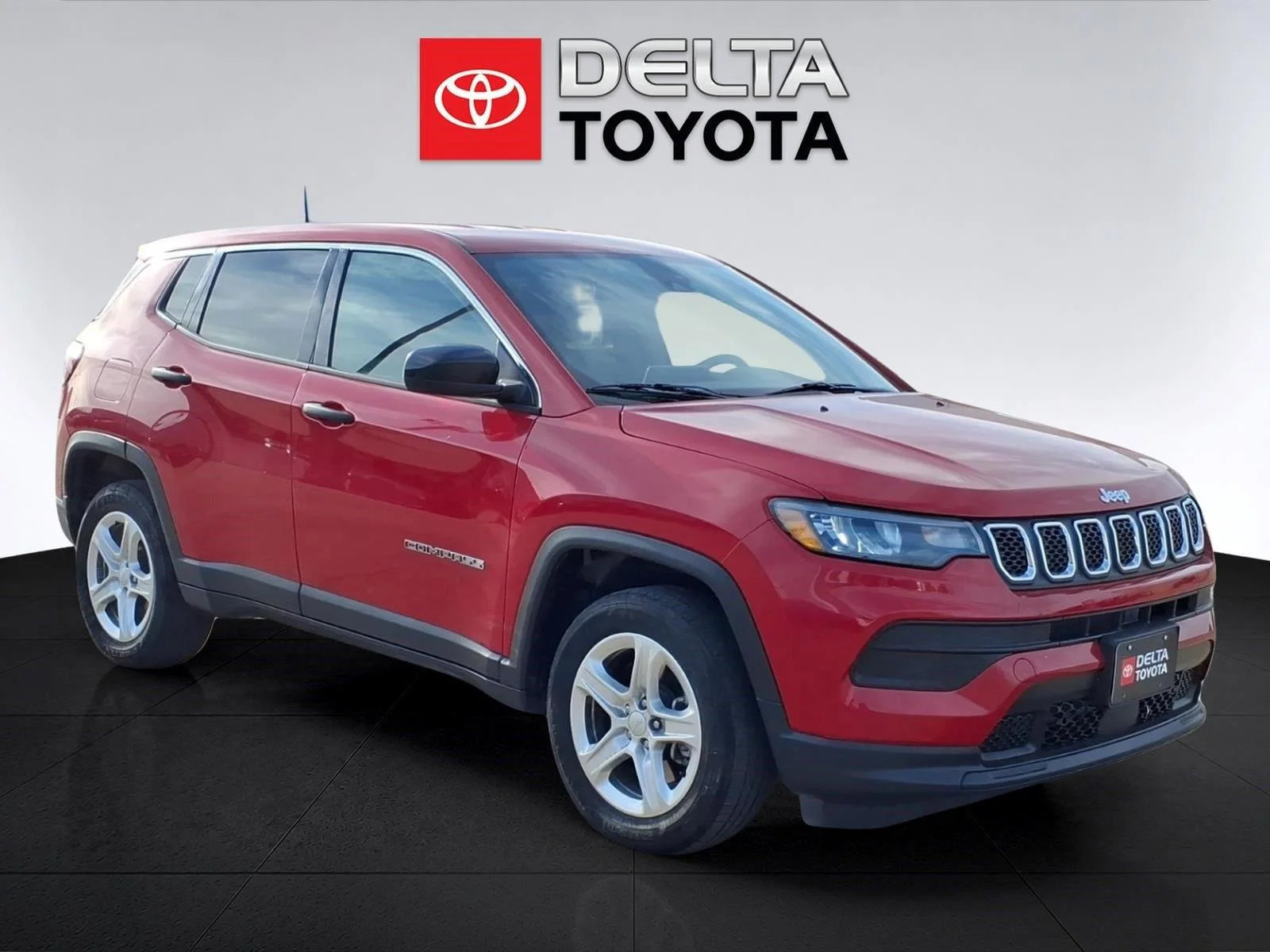 Used 2023 Redline Pearlcoat Jeep Sport image 6