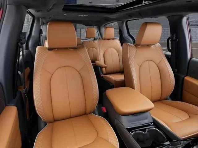 New 2026 Red Hot Pearl-Coat Exterior Paint Chrysler Pinnacle image 21