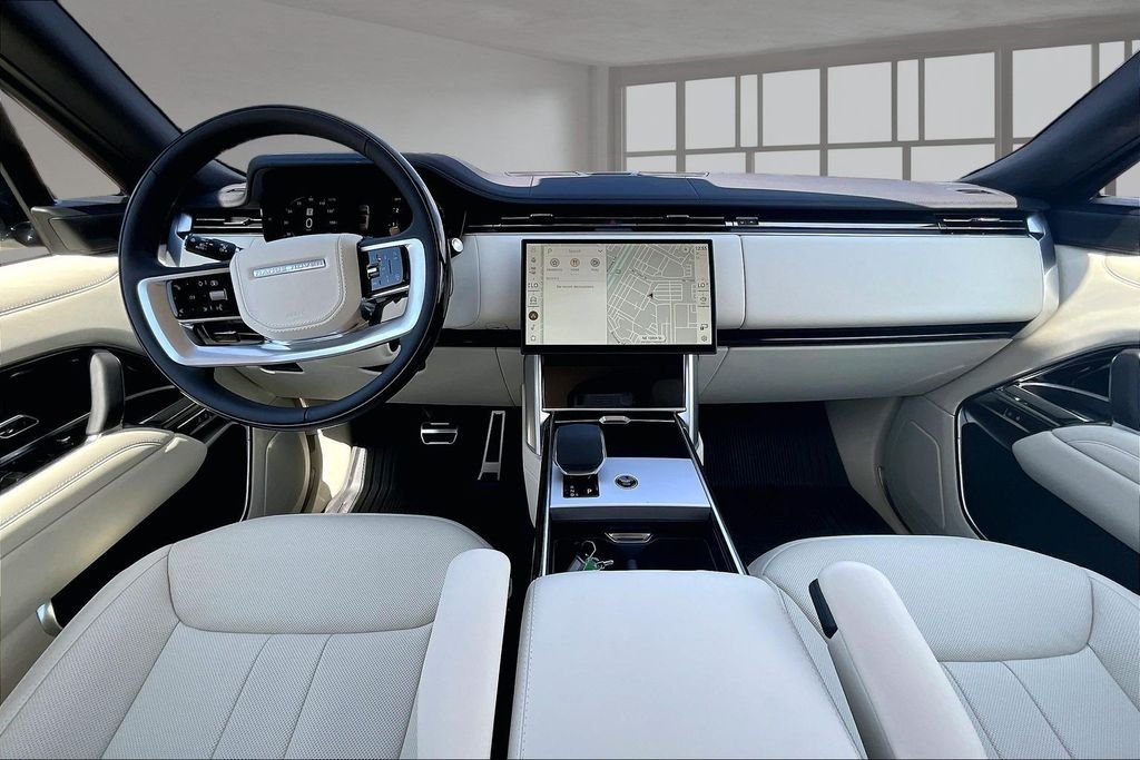 New 2026 Varesine Blue Metallic Land Rover SE image 5