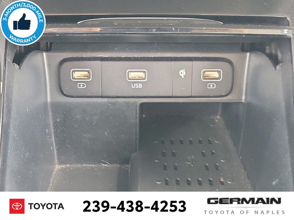 Used 2022 Gray Kia SX image 32