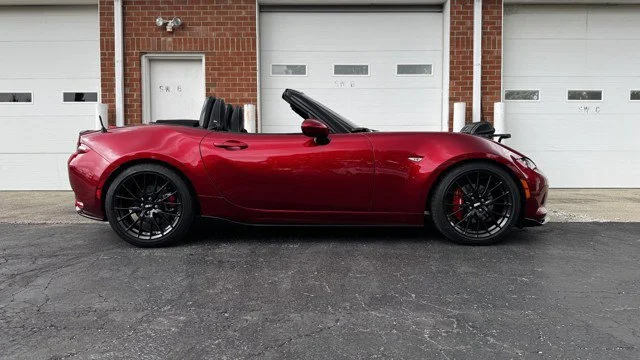 Used 2025 Soul Red Crystal Metallic Mazda Club image 4