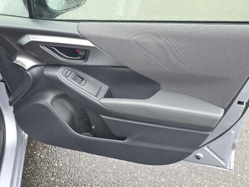 Used 2024 Ice Silver Metallic Subaru  image 20
