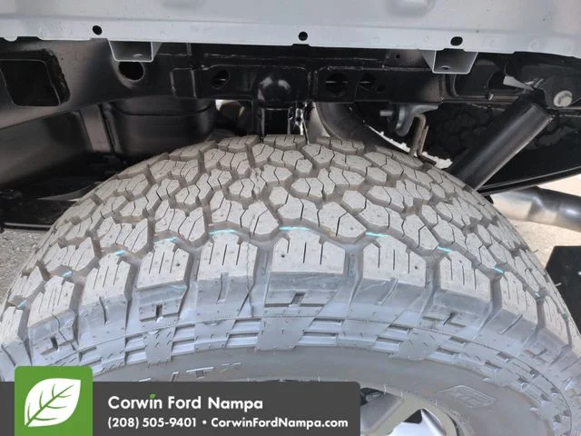New 2026 Oxford White Ford Tremor image 32