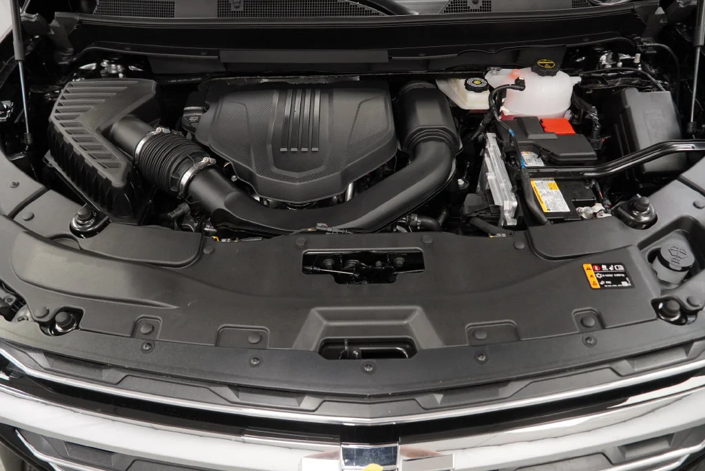 New 2027 Mosaic Black Metallic Chevrolet LT image 40
