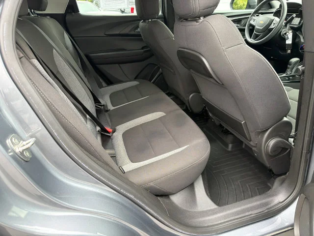 Used 2022 SATIN STEEL METALLIC Chevrolet LS image 15