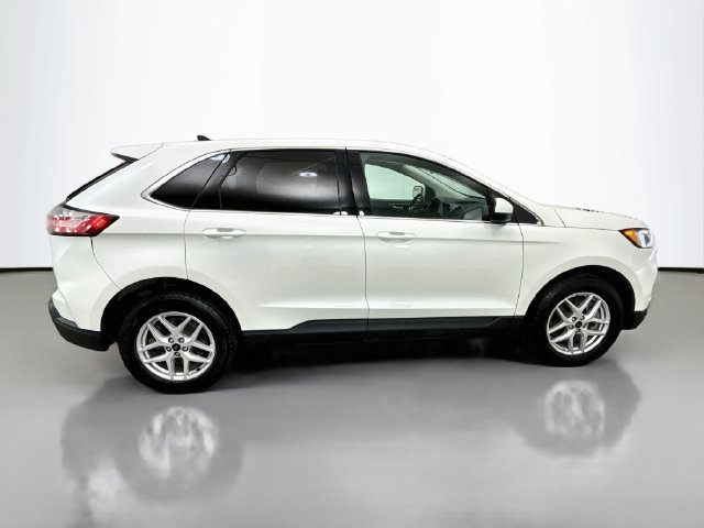 Used 2024 White Ford SEL image 6