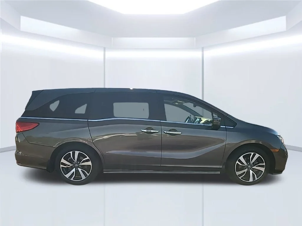 Used 2022  Honda Touring image 4