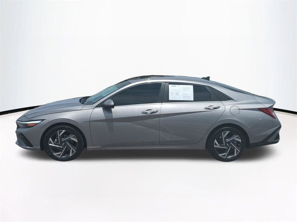 2024 Hyundai Elantra SEL - Photo 8