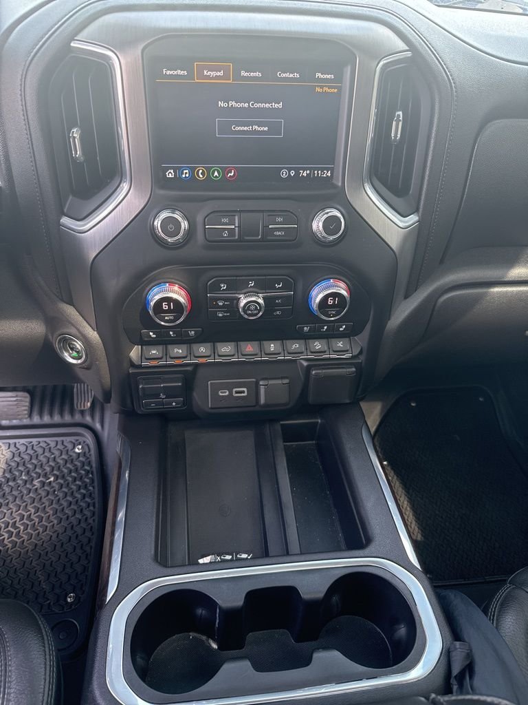 Used 2021 White GMC Denali image 17