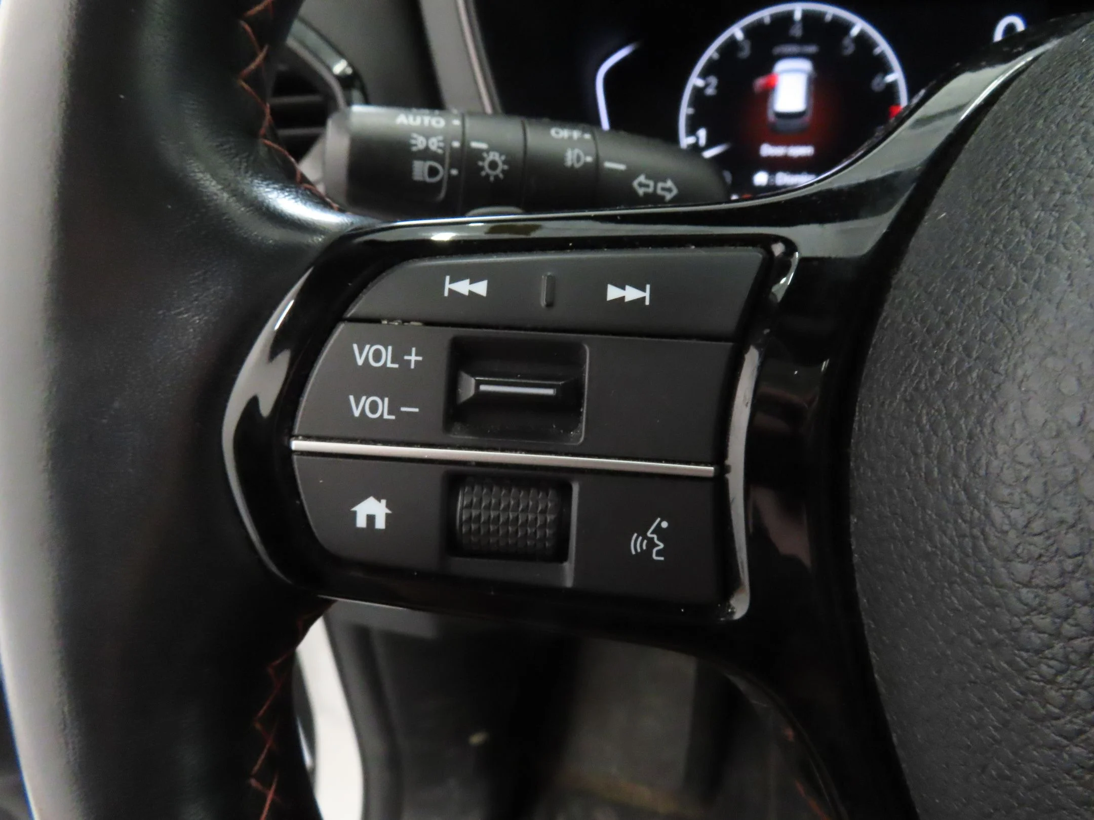 Used 2023 White Honda TrailSport image 13