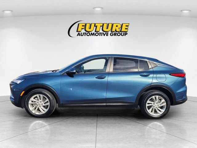 Used 2024 Blue Buick Preferred image 6