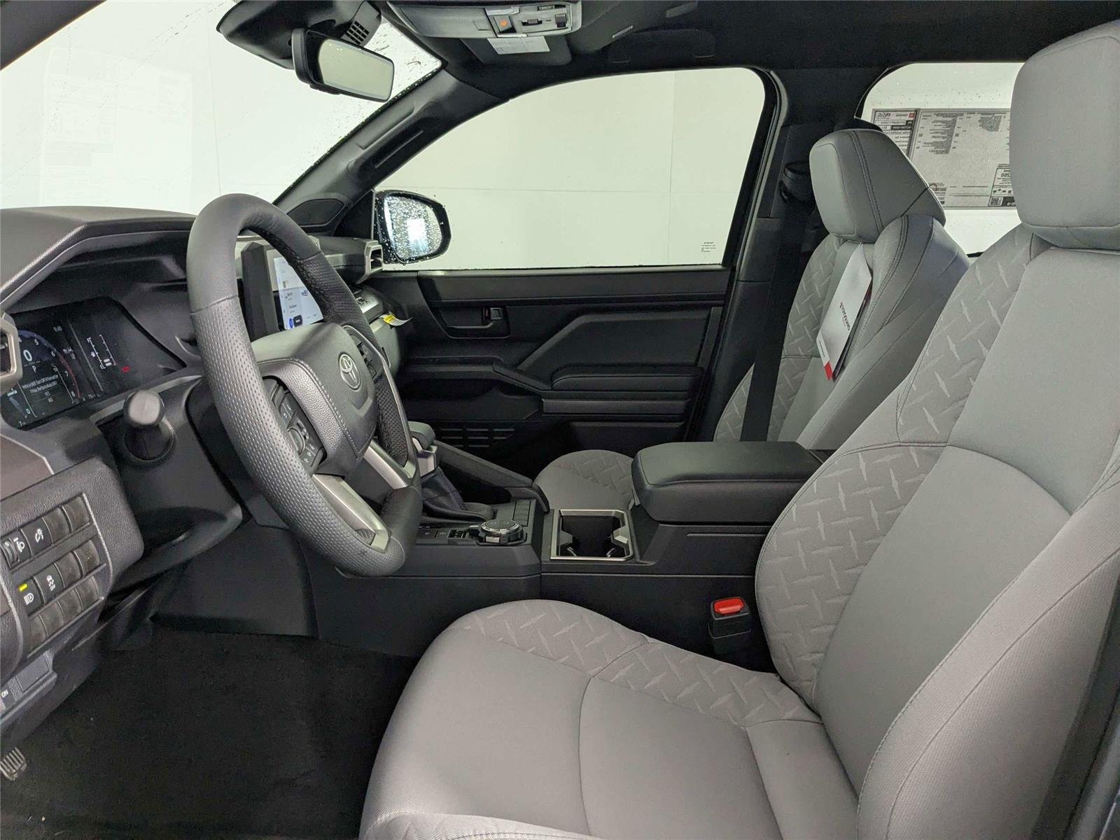 2026 Toyota Tacoma SR5 - Photo 8