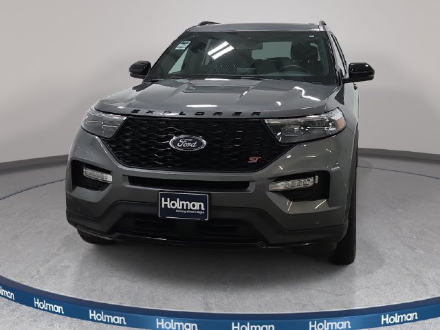 Used 2023 Gray Ford ST image 3