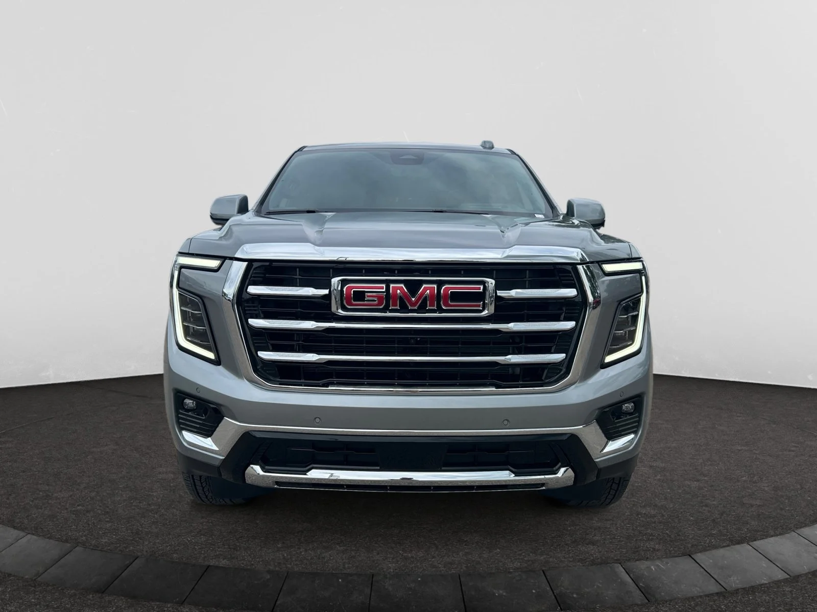 New 2026 Sterling Metallic GMC Elevation image 8