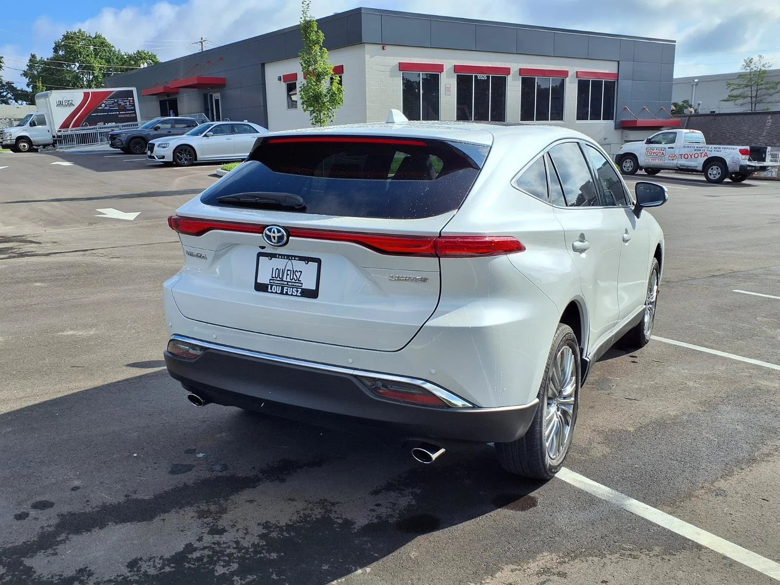 Used 2023 Pearl Toyota Limited image 4